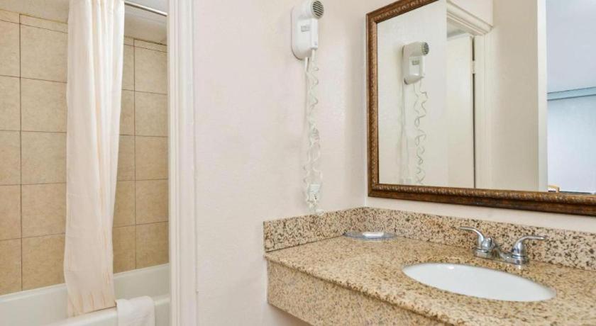 Americas Best Value Inn Elizabethtown Ngoại thất bức ảnh